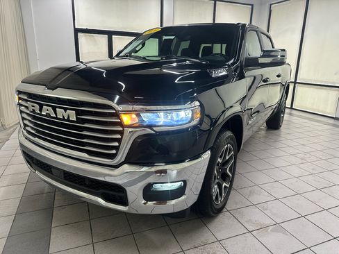 Used 2026 RAM 1500 Laramie AWD/4WD image 10