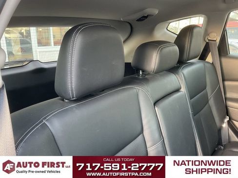 Used 2017 Nissan Murano Platinum w/ Platinum Technology Package FWD image 10