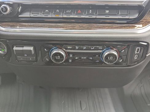 New 2026 GMC Sierra 1500 Elevation image 27