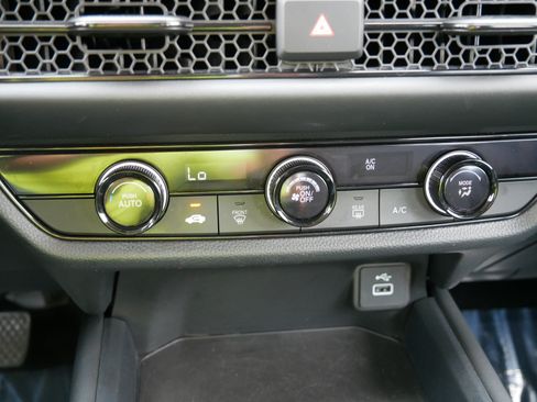 Certified 2025 Honda HR-V LX image 23