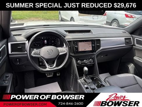 Used 2023 Volkswagen Atlas Cross Sport SEL R-Line AWD/4WD image 11