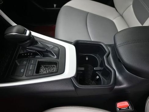 Used 2025 Toyota RAV4 XLE Premium FWD image 20