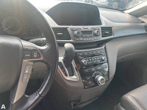 Used 2012 Honda Odyssey Touring image 6