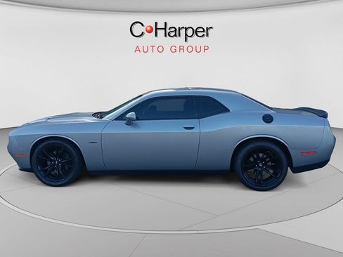 Used 2017 Dodge Challenger R/T w/ Blacktop Package RWD image 6