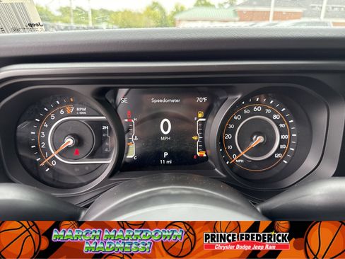 New 2025 Jeep Gladiator Rubicon w/ Technology Group image 27