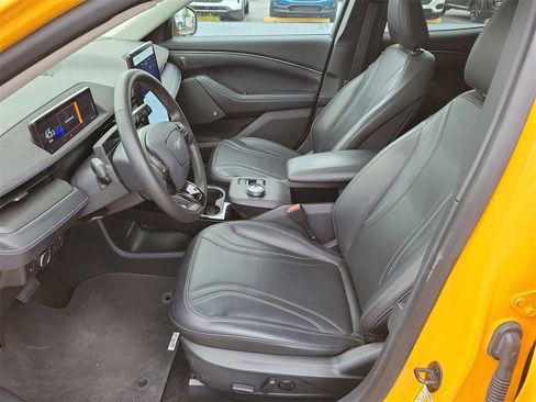 Used 2022 Ford Mustang Mach-E Premium image 12