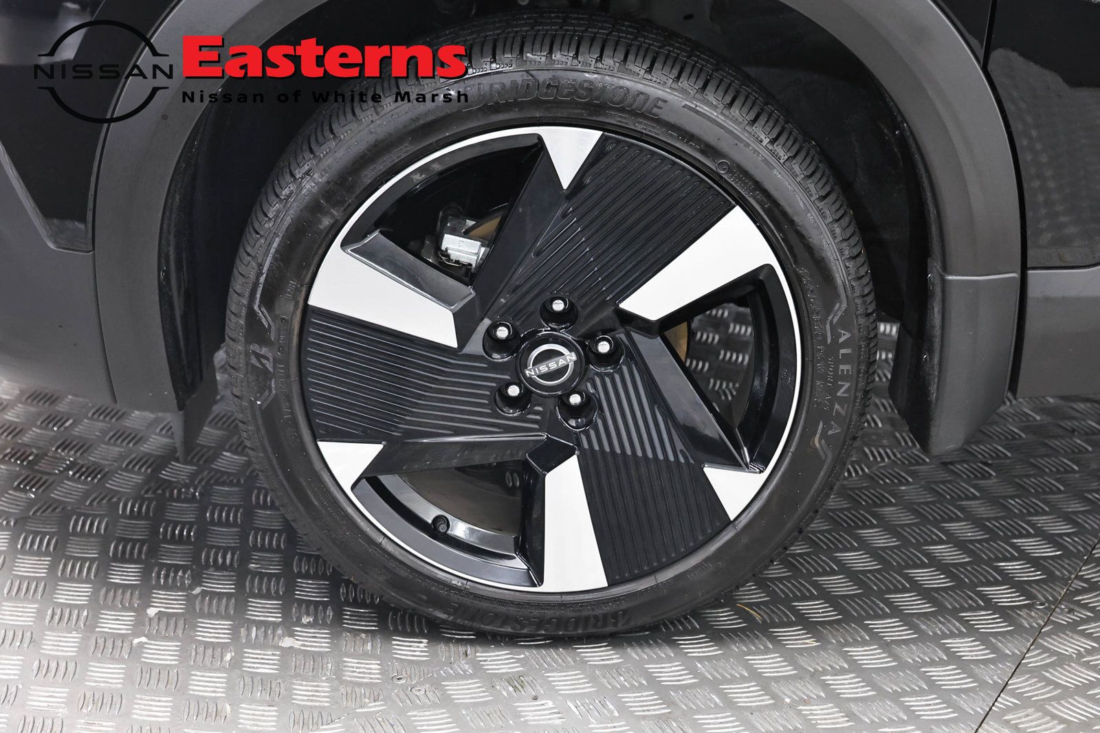 Used 2026 Nissan Kicks SR w/ SR Premium Package AWD/4WD image 32