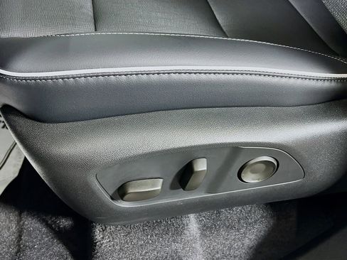 New 2026 Buick Enclave Preferred w/ Power Package AWD/4WD image 14