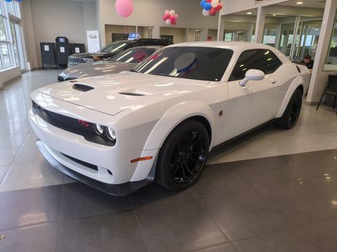 Used 2023 Dodge Challenger R/T Scat Pack image 10