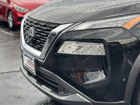 Used 2023 Nissan Rogue SL w/ SL Premium Package image 8