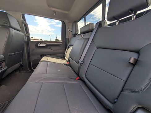 Used 2025 Chevrolet Silverado 2500 LT w/ Trail Boss Package AWD/4WD image 9