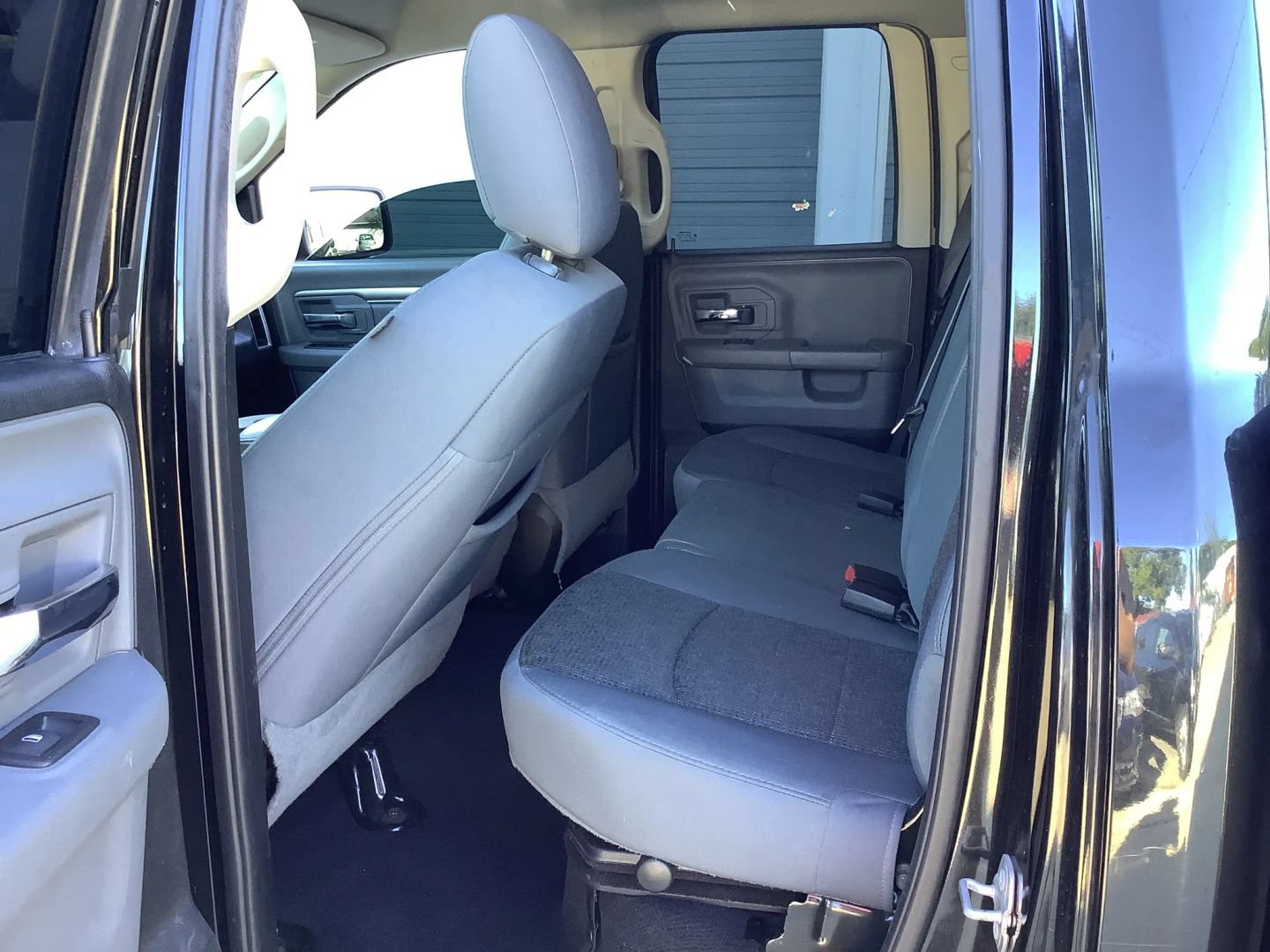 Used 2019 RAM 1500 Classic SLT w/ Luxury Group AWD/4WD image 20