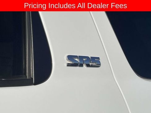 Used 2015 Toyota Sequoia SR5 w/ Premium Package AWD/4WD image 11