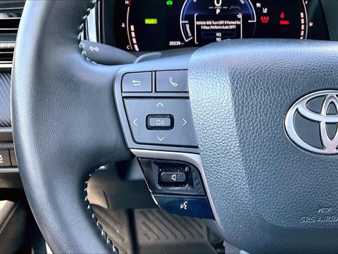 Certified 2025 Toyota Camry SE w/ Convenience Package FWD image 23