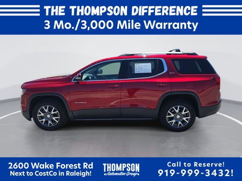 Used 2022 GMC Acadia SLT w/ Technology Package AWD/4WD image 6