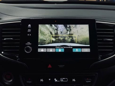 Used 2024 Honda Passport TrailSport image 38