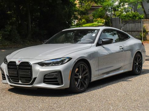 Used 2023 BMW 440i xDrive Coupe w/ Premium Package AWD/4WD image 2