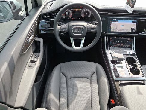 New 2025 Audi Q7 Premium Plus image 10