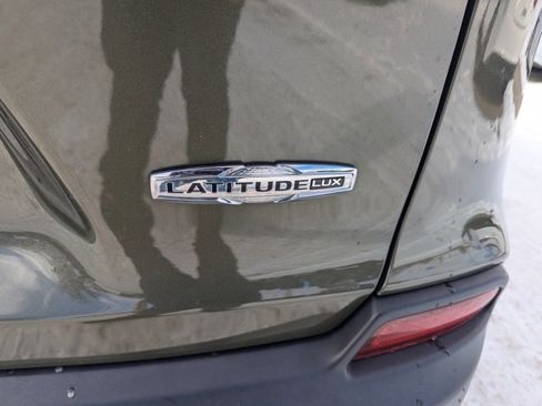 Used 2021 Jeep Cherokee Latitude Lux w/ Comfort/Convenience Group image 21