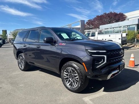Used 2025 Chevrolet Tahoe Z71 AWD/4WD image 9