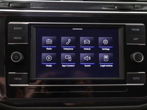 Used 2024 Volkswagen Tiguan S image 44