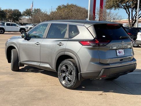 New 2026 Nissan Rogue SV image 7