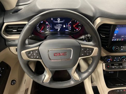 Certified 2022 GMC Acadia Denali w/ Denali Ultimate Package image 19