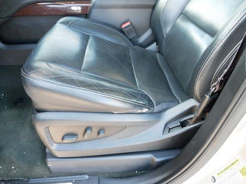 Used 2017 GMC Yukon XL SLT image 20