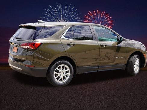 Certified 2023 Chevrolet Equinox LT AWD/4WD image 4