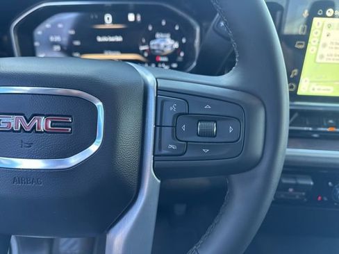 Used 2026 GMC Sierra 1500 SLT AWD/4WD image 16