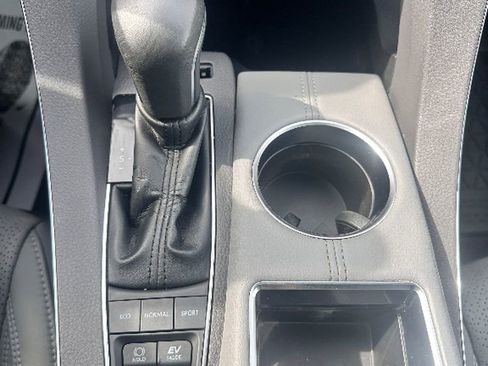 Used 2019 Toyota Avalon Limited w/ Advanced Safety Package image 13