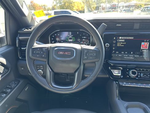 Certified 2025 GMC Sierra 2500 AT4 w/ AT4 Premium Plus Package image 17