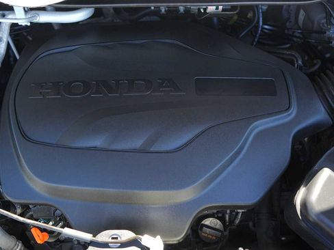 Used 2023 Honda Odyssey Touring image 9