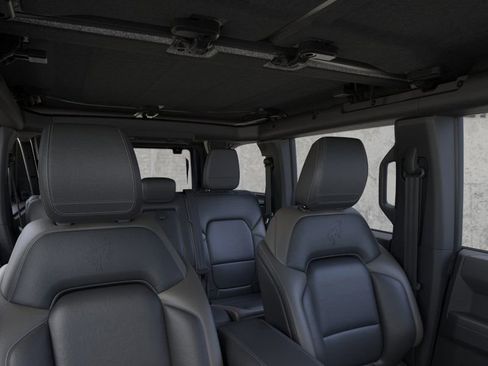 New 2025 Ford Bronco Outer Banks w/ Sasquatch Package image 12