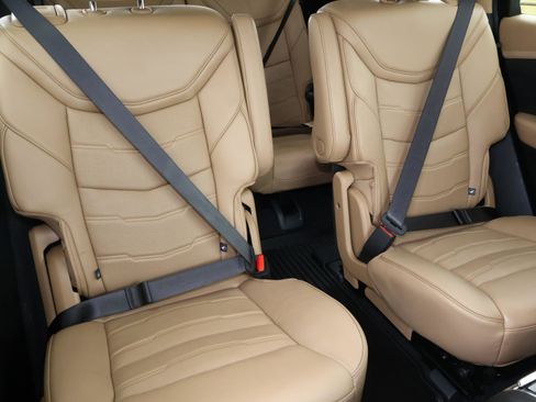 Used 2024 Cadillac XT6 Sport w/ Platinum Package image 25