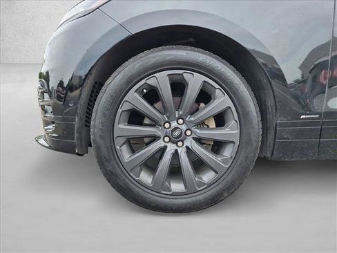 Used 2018 Land Rover Range Rover Velar R-Dynamic SE AWD/4WD image 9