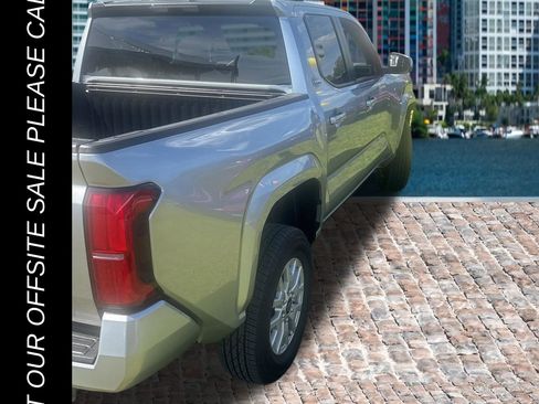 Used 2025 Toyota Tacoma SR5 RWD image 4