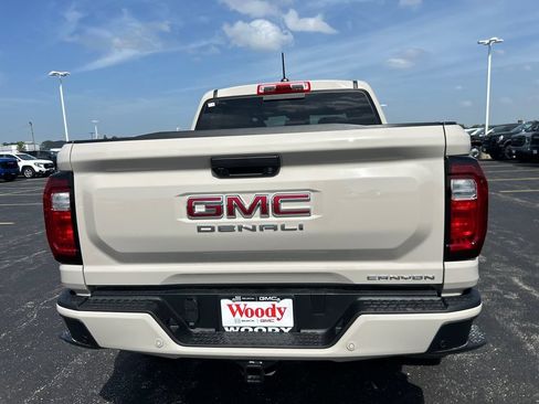 New 2026 GMC Canyon Denali AWD/4WD image 9