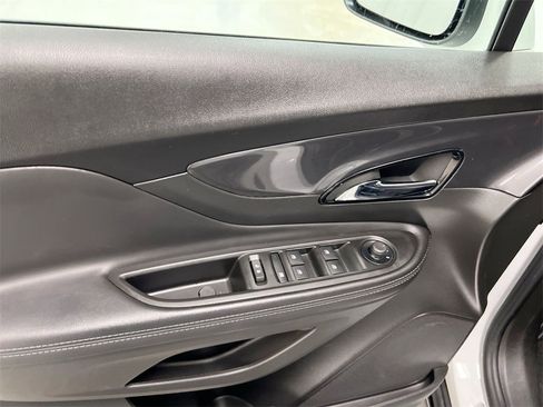 Used 2022 Buick Encore Preferred w/ Safety Package image 20