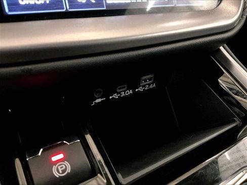 Used 2025 Subaru Outback Premium w/ Popular Package #1 image 31