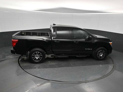 Used 2023 Nissan Titan SV w/ SV Convenience Package image 17