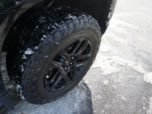 Used 2021 Chevrolet Silverado 1500 LT Trail Boss image 5