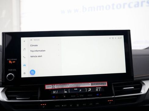 Used 2025 Toyota Sienna XLE Woodland Edition image 50