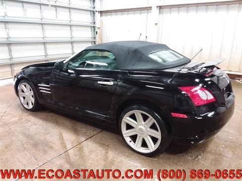 Used 2007 Chrysler Crossfire Limited image 2