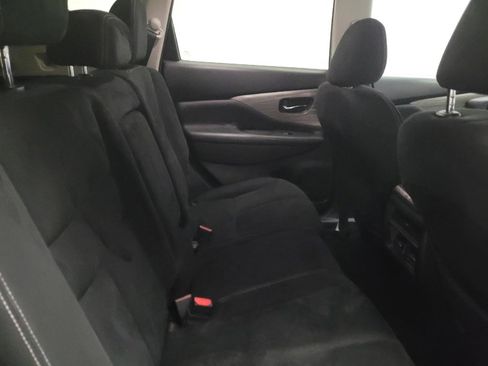 Used 2018 Nissan Murano SV AWD/4WD image 19