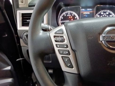 Used 2019 Nissan Titan SV AWD/4WD image 14