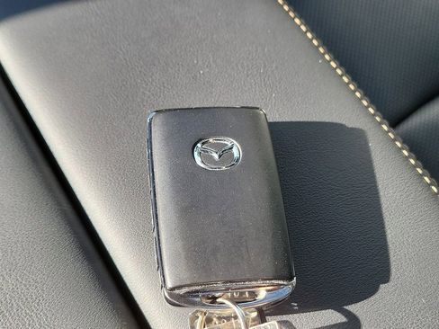 Certified 2025 MAZDA CX-90 Plug-In Hybrid w/Premium Sport image 38