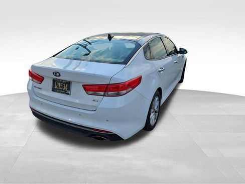 Used 2016 Kia Optima EX w/ Premium Package FWD image 7