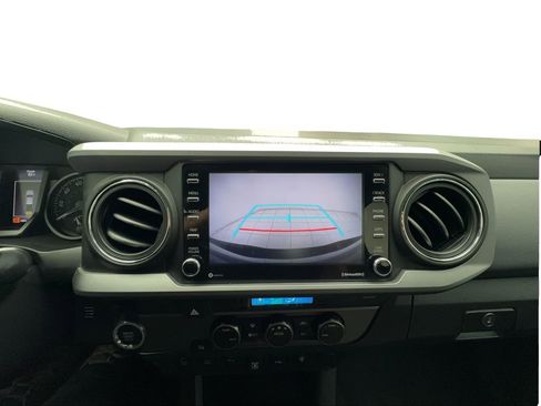Used 2022 Toyota Tacoma TRD Sport w/ Technology Package RWD image 46