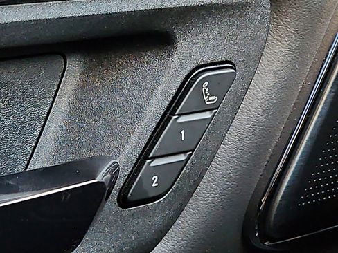 Used 2025 RAM 1500 Limited w/ Bed Utility Group image 27